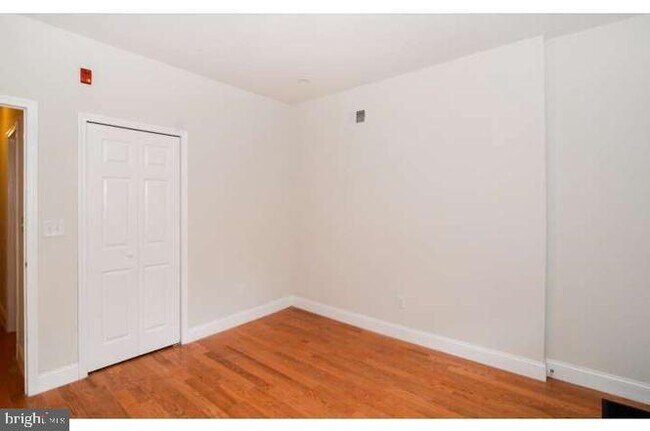 Building Photo - 1819 S 18th St