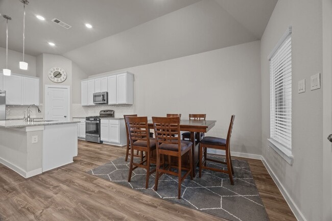 Building Photo - 26316 Astral Wy