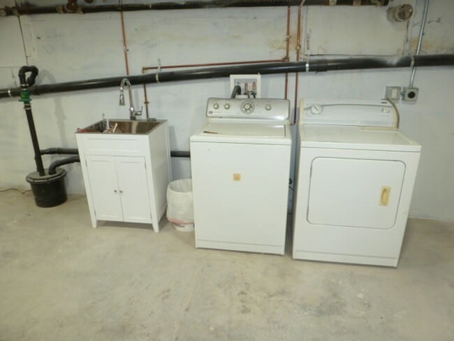 Building Photo - Historic Building in West Reno for Sale or Rent