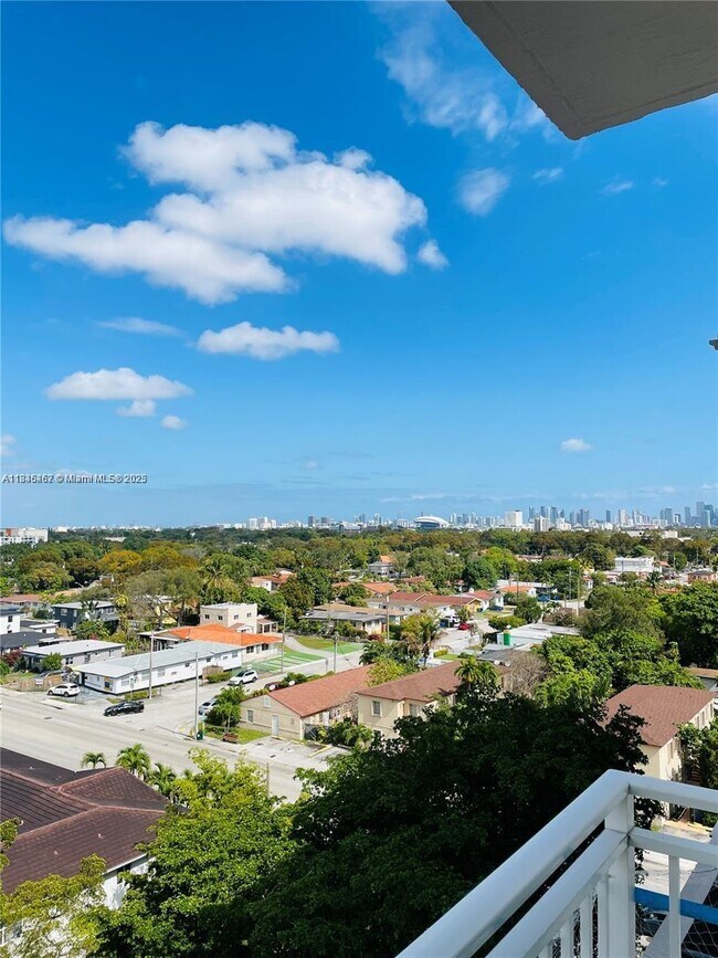 Building Photo - 50 Menores Ave