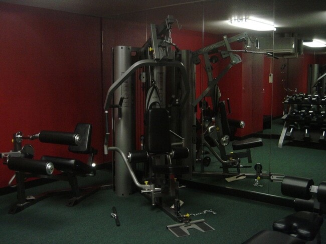 Building Photo - Beautiful Two Bedroom Two Bathroom Condo W/ Balcony & In Unit Laundry!