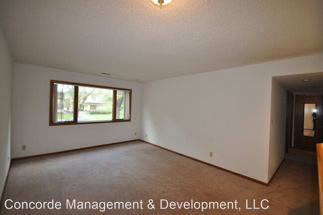 Building Photo - 945 D St