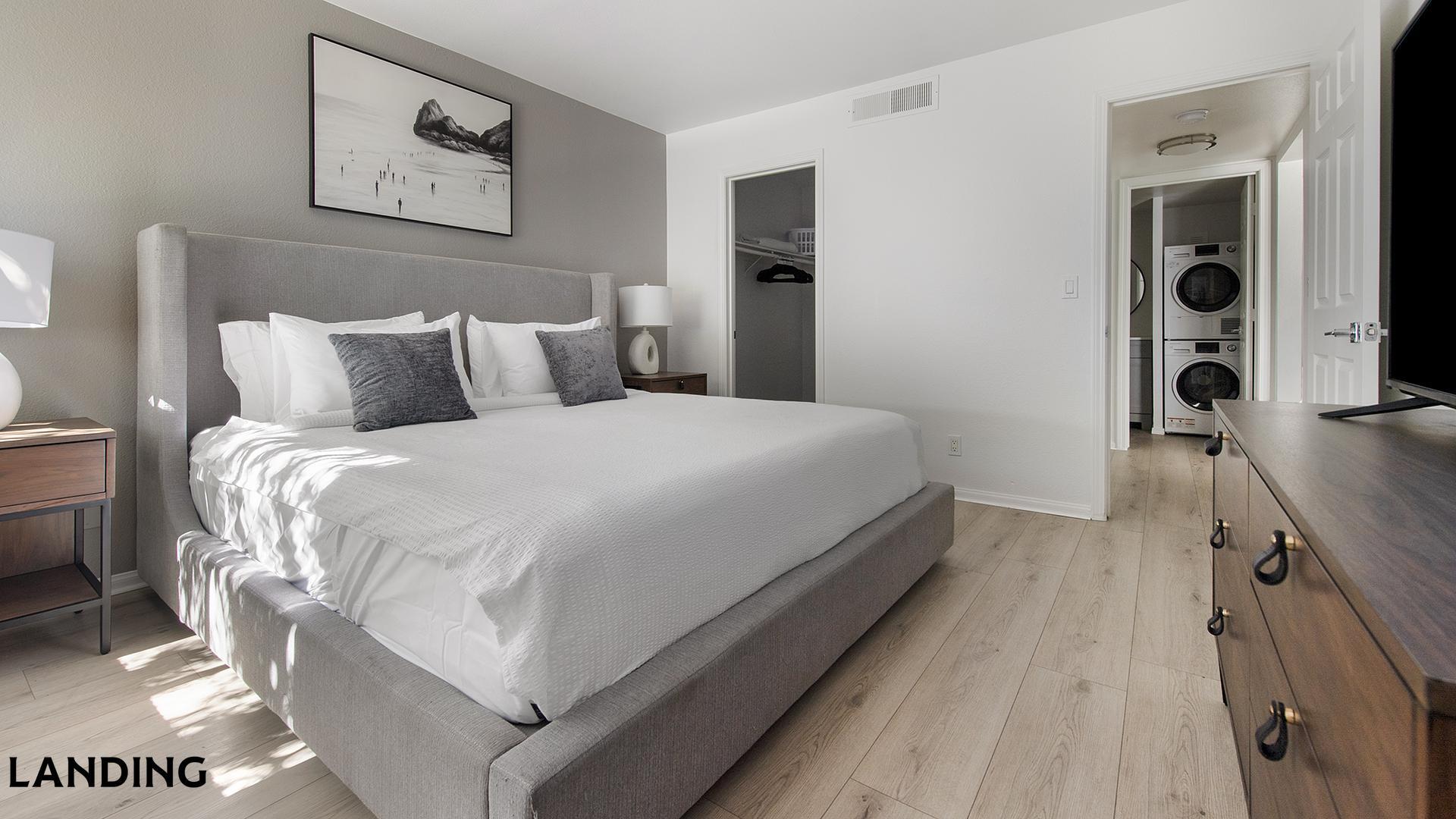 Building Photo - 1455 E Katie Ave