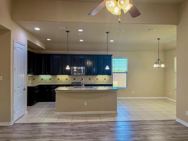 Building Photo - 288 Benwick Dr