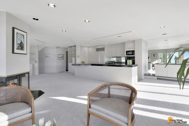 Building Photo - 1835 W 15th Ave