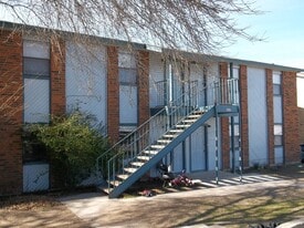 Building Photo - 305 Northern Dove Ln