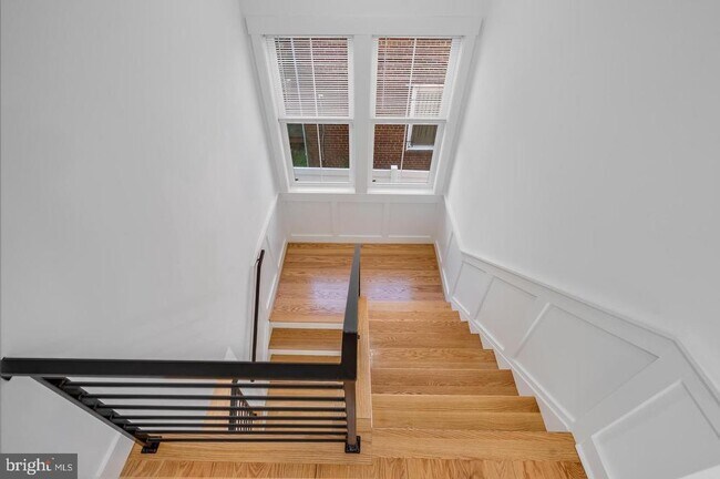Building Photo - 4626 Brooks St NE