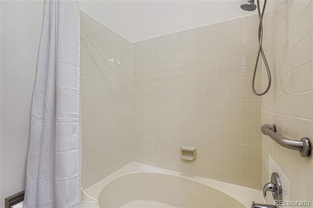 Building Photo - 7592 S Cove Cir