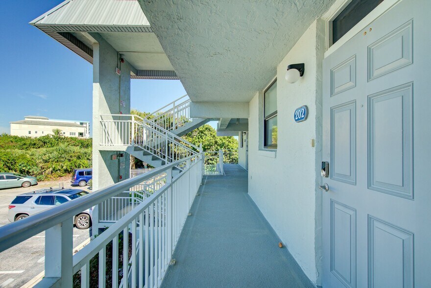 Building Photo - 2101 S Atlantic Ave