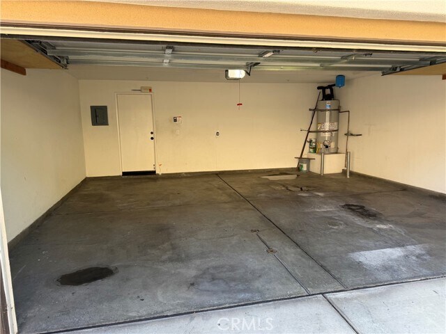 Building Photo - 12585 Montaivo Ln