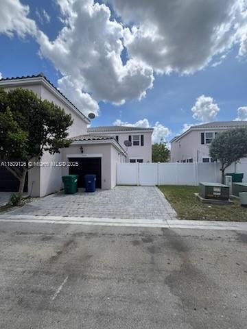 Building Photo - 9365 SW 171st Ct