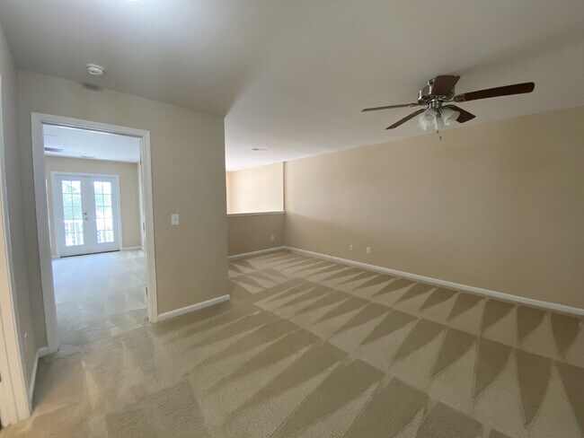 Building Photo - Spacious, Four Bedroom Townhouse With a View!
