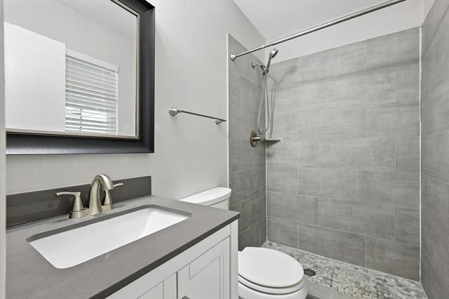 Building Photo - 1318 Drexel Dr