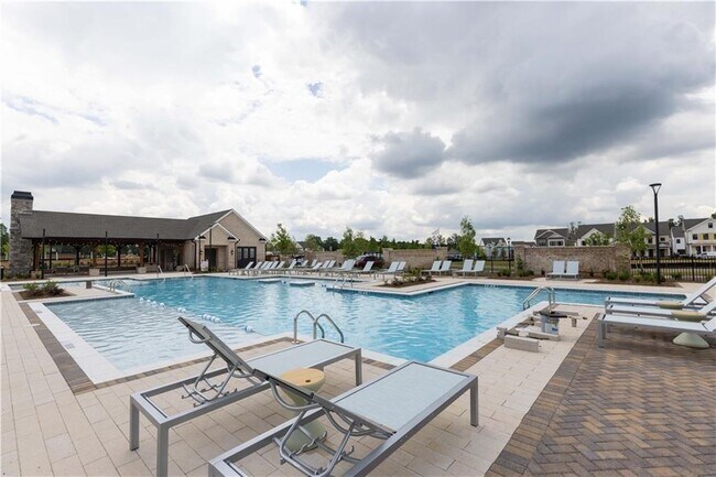 Building Photo - 5440 Howington Ct