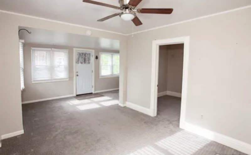 Building Photo - 208 Lincoln St