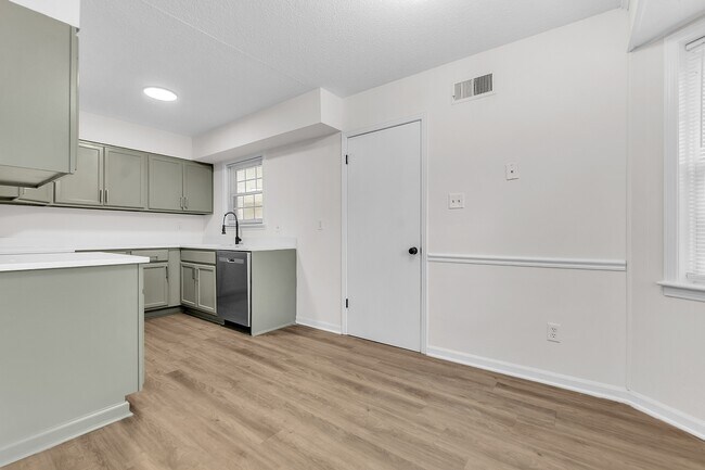 Building Photo - 8493 Cedarbrush Dr