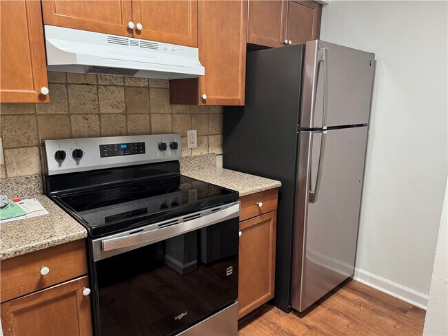 Building Photo - 136 Milrace Dr