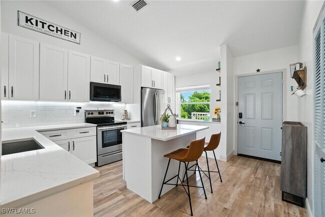 Building Photo - 162 Pebble Shores Dr