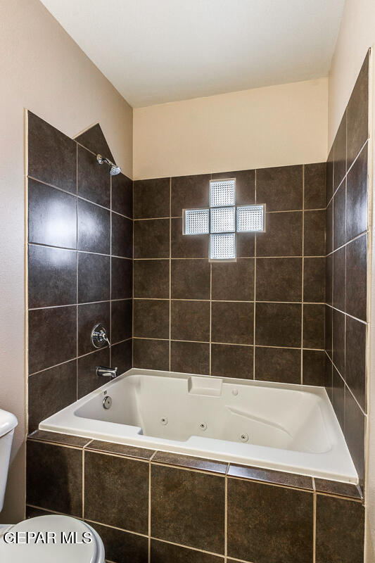 Building Photo - 228 Flor Scabiosa Dr