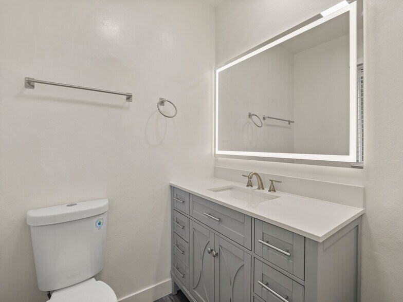 Building Photo - 6374 Caminito Salado