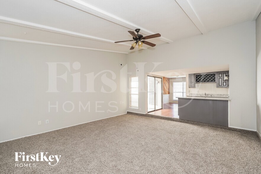 Building Photo - 9814 Emory Oak Cir