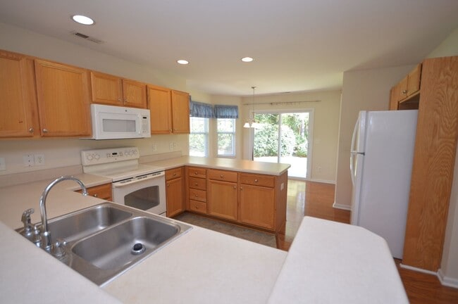 Building Photo - 3615 Bison Hill Ln