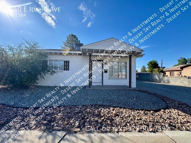 Building Photo - 2040 E Idaho Ave