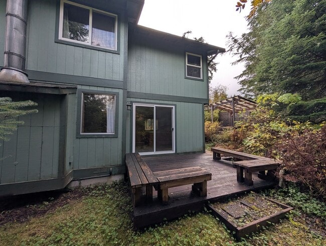 Building Photo - 3Bd/1.5Ba Dgl Townhome, Long Term Rental, 2 Car Garage, Unfurnished