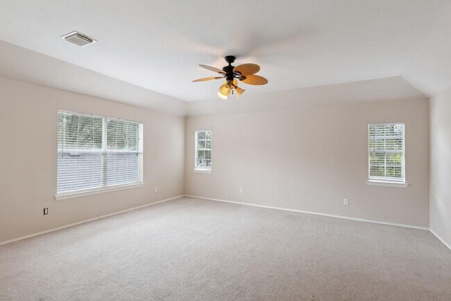 Building Photo - 14111 White Oak Gardens Dr