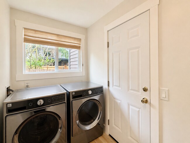 Building Photo - Great SFH for rent in North Rose Hill