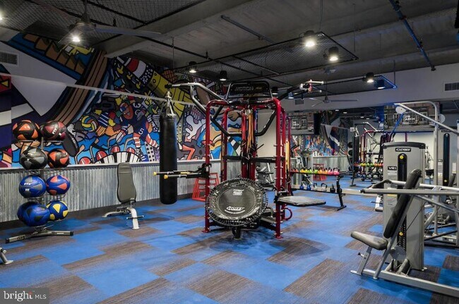 Building Photo - 218 Arch St