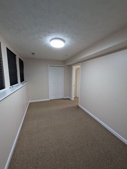 Building Photo - 8024 Brookmead Ct