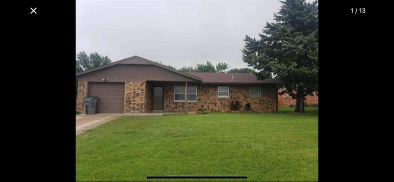 Primary Photo - 114 SE Tattershall Way