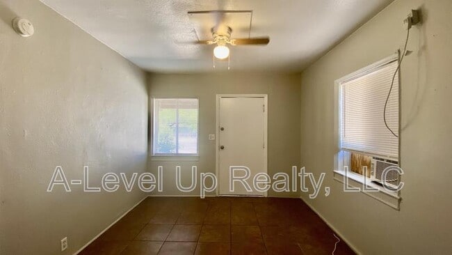 Building Photo - 4004 S Lundy Ave
