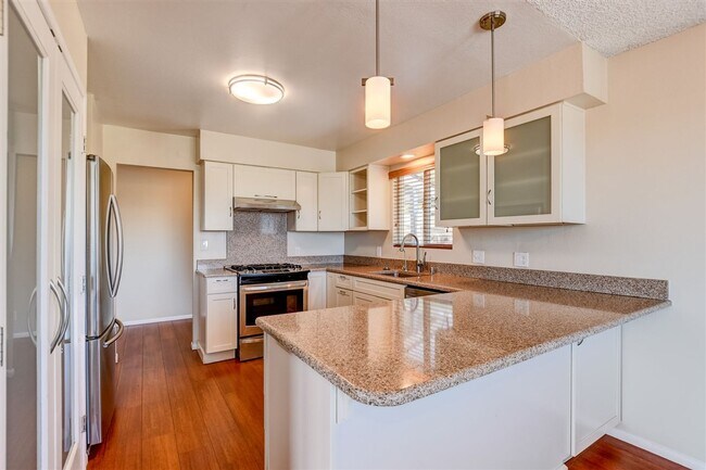 Building Photo - 4 bedroom 2 bathroom home for rent in Prescott