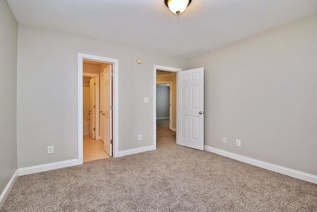 Building Photo - 6000 Abergele Ln