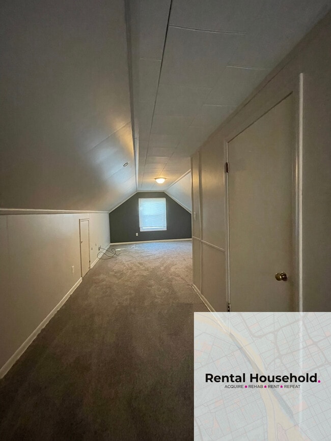 Building Photo - 22849 Almond Ave