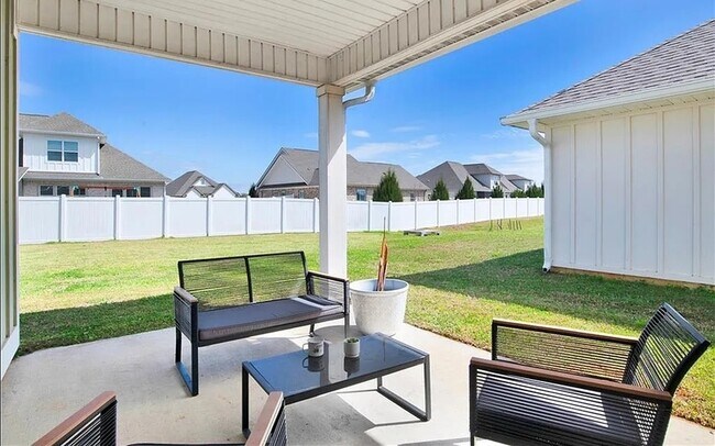 Building Photo - 24253 Alydar Lp