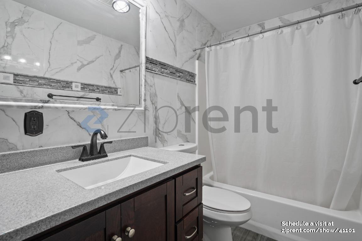 Building Photo - 3921 Accrington Ct