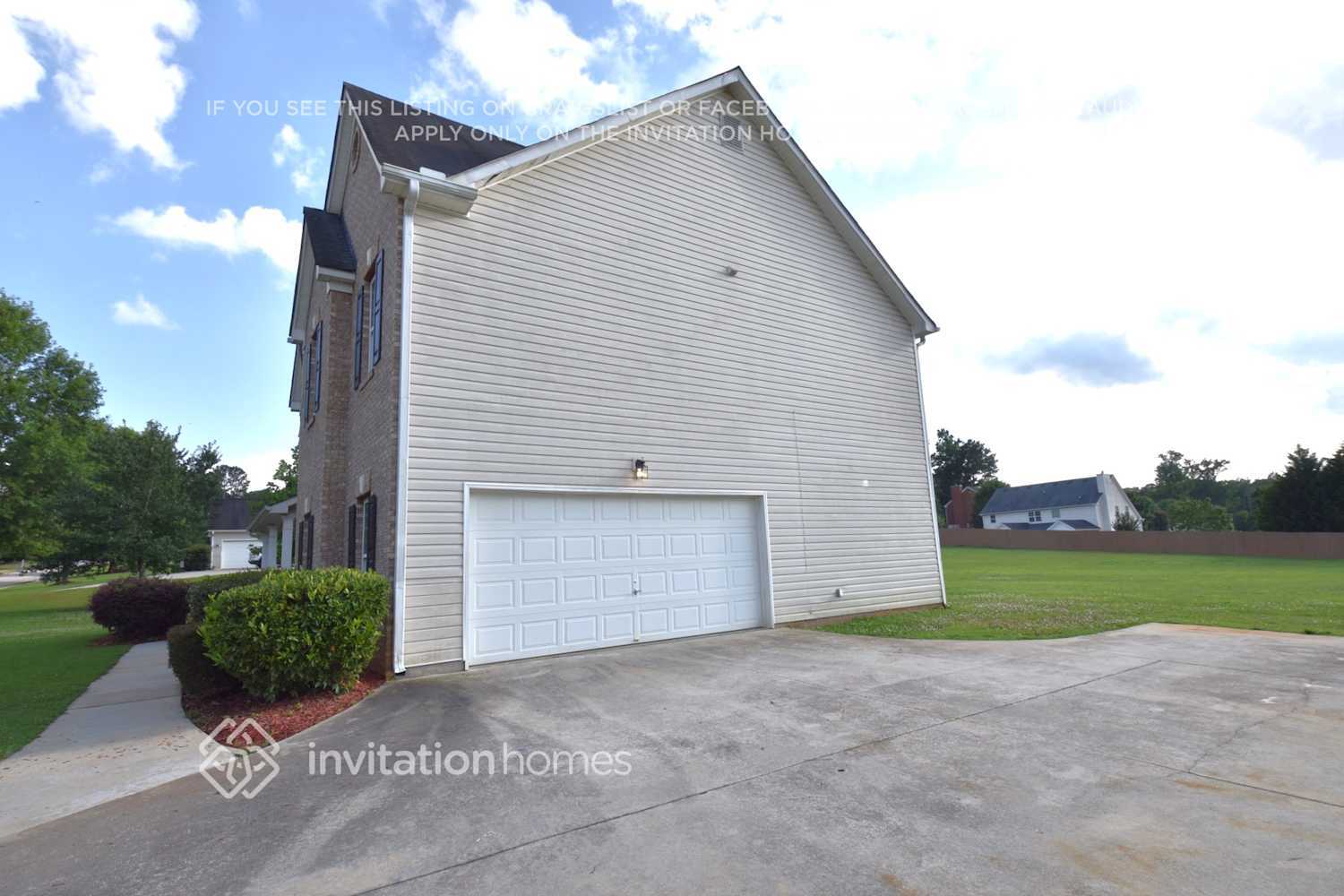 Building Photo - 1013 Crown Landing Pkwy