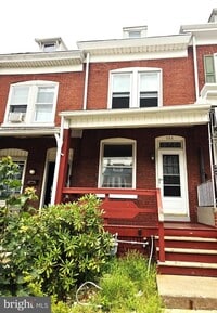 Building Photo - 553 S 18th St