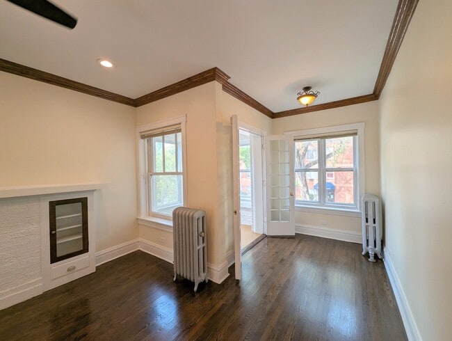 Building Photo - 1407 W Winona St