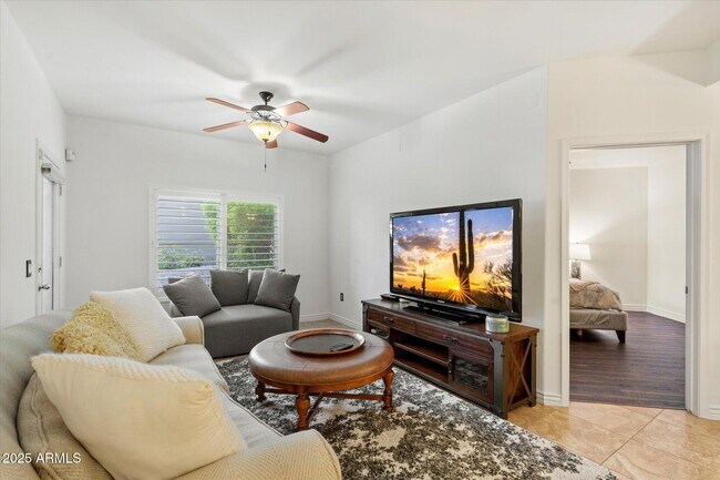 Building Photo - 5350 E Deer Valley Dr