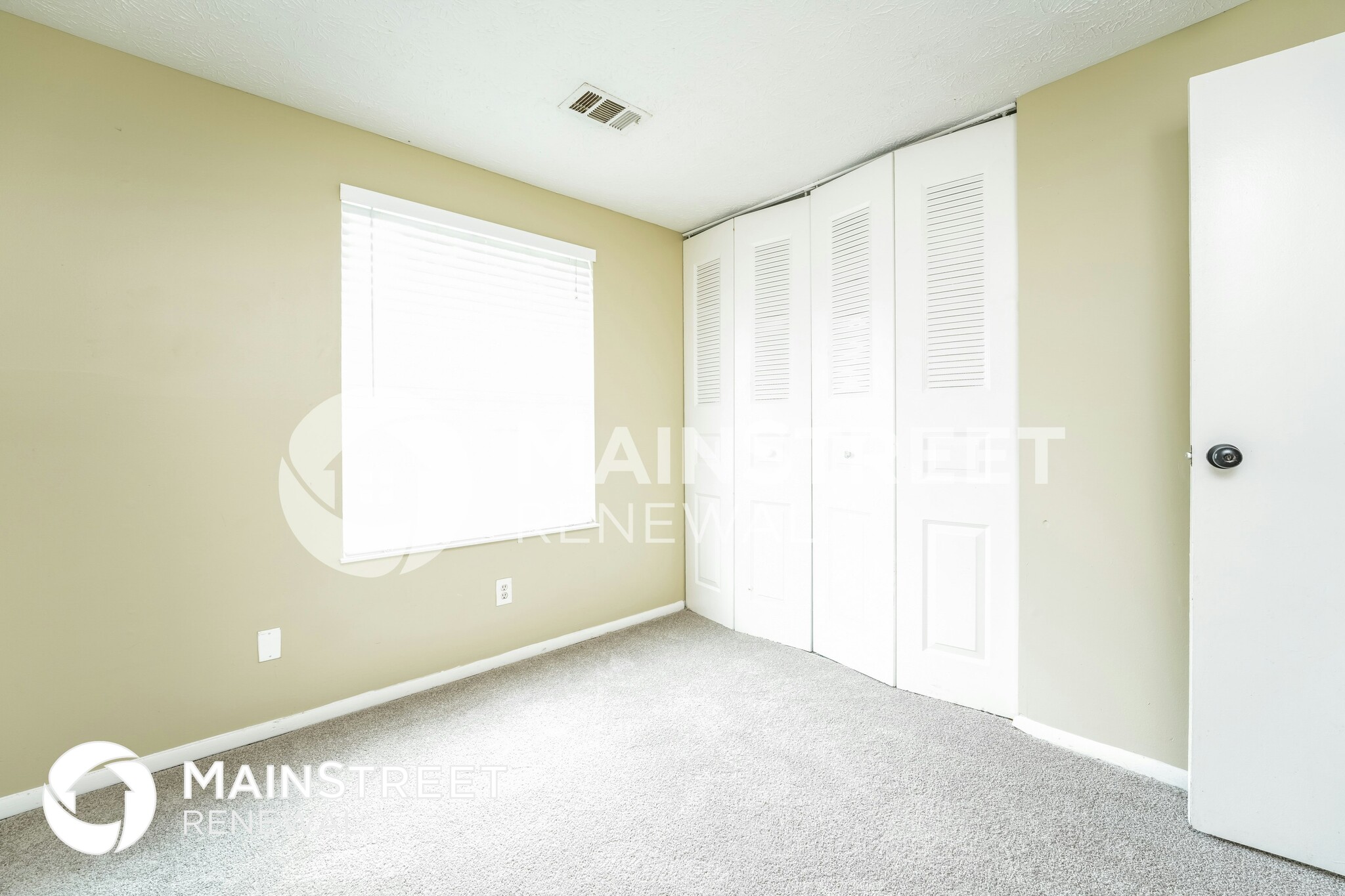 Building Photo - 5372 Tracey Dr