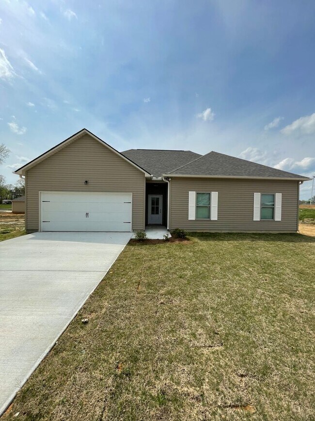 Building Photo - Home for Rent in Eva, AL!! Available to Vi...