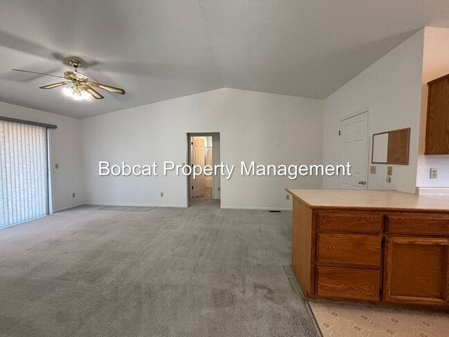 Building Photo - 628 Long Valley Rd