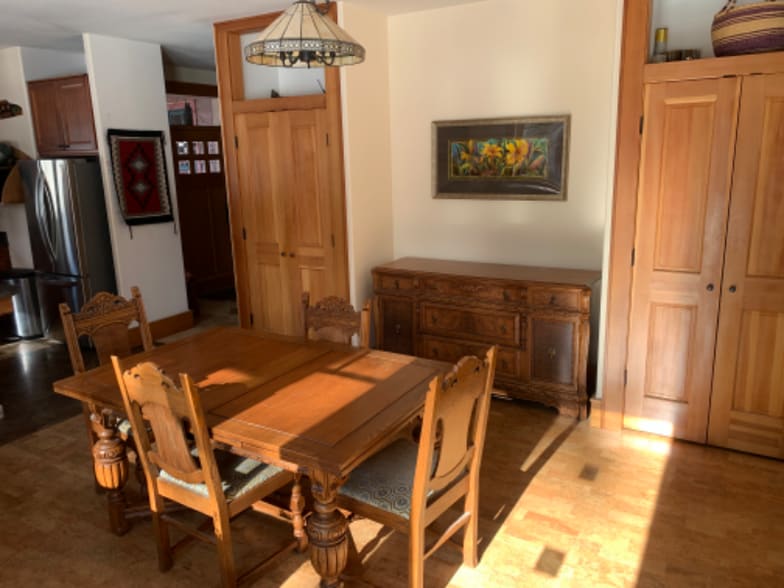 Building Photo - 1005 Creekview Dr