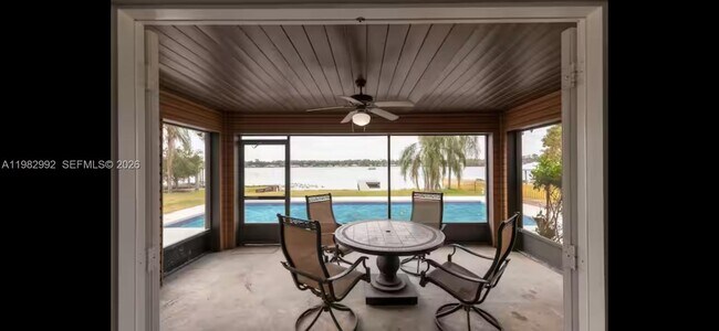 Building Photo - 3116 Tanglewylde Ave