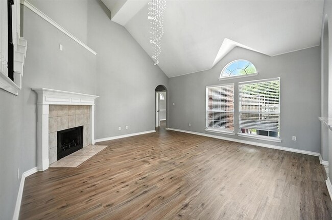 Building Photo - 312 Larkspur Ct