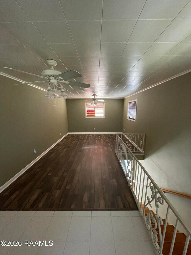 Building Photo - 108 Ray Ave